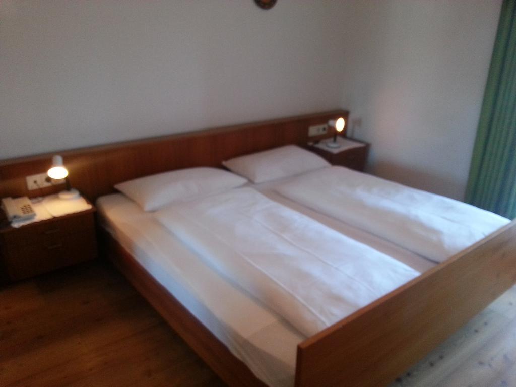 Pension Panorama Monguelfo-Tesido / Welsberg-Taisten Pokój zdjęcie